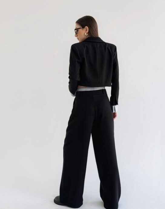 Massari Contrast Cropped Black Trousers