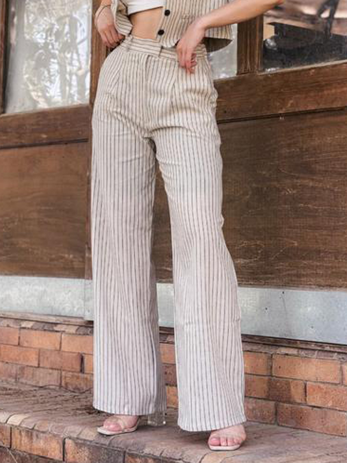 Beige lined linen pants