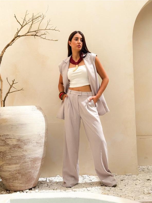 Greige linen set - Image 3