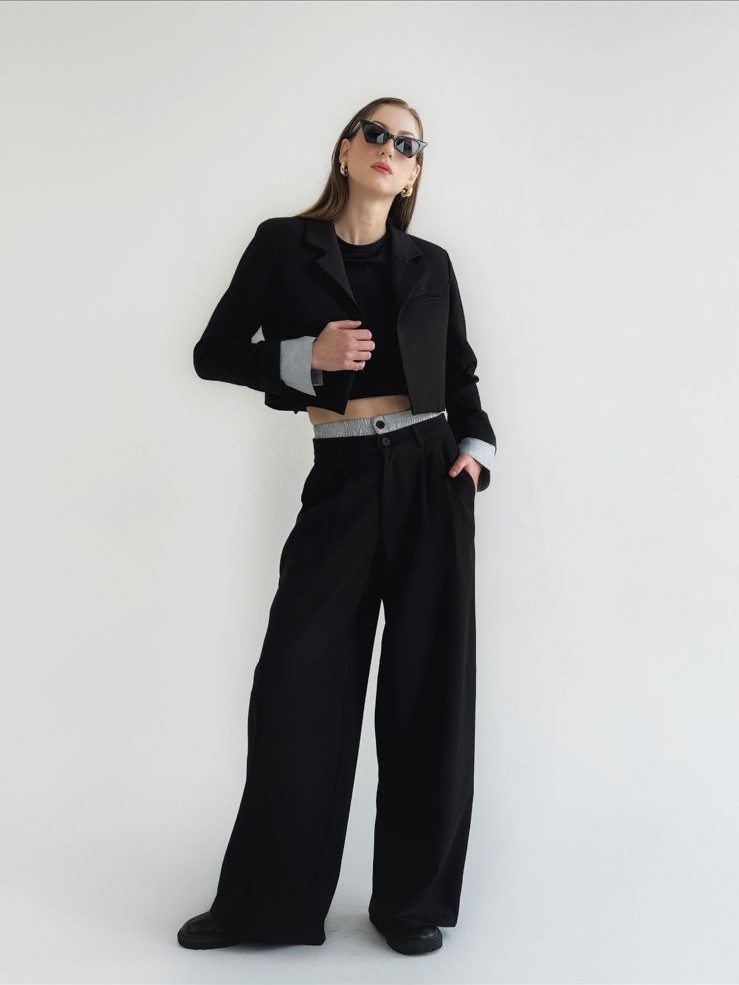 Contrast Cropped Black Set - Image 2