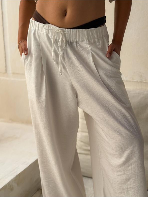 White pants - Image 3